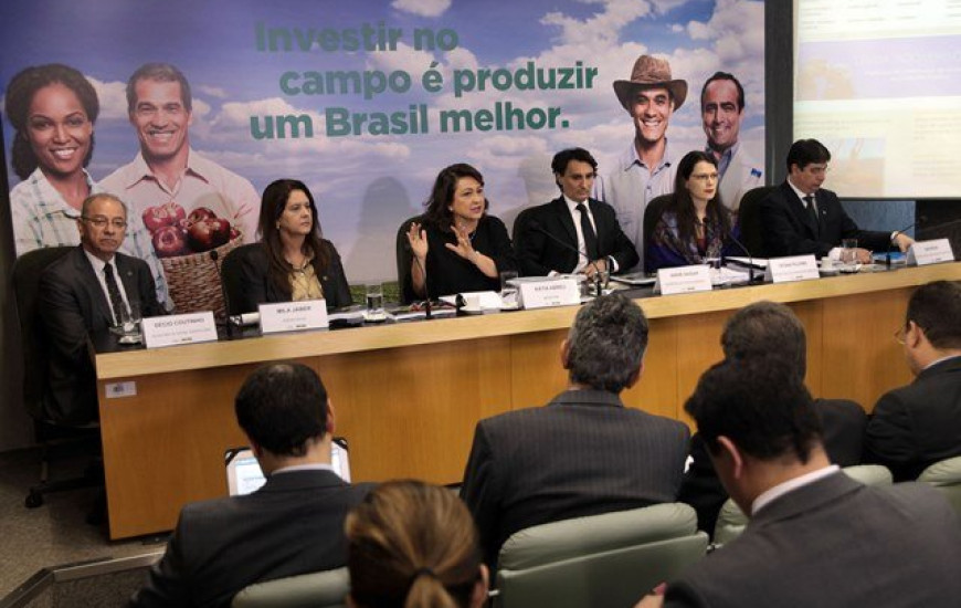 Ministra faz balanço do primeiro semestre