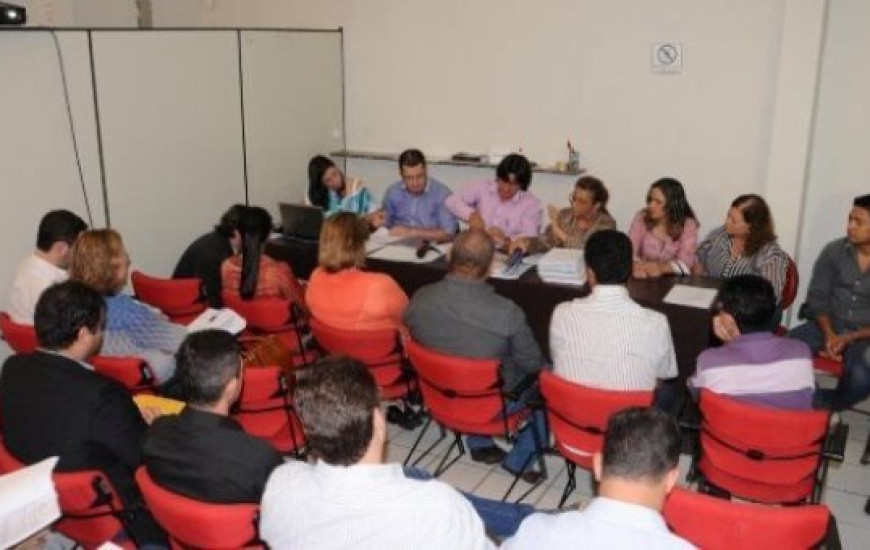 Cinco empresas entram com recurso