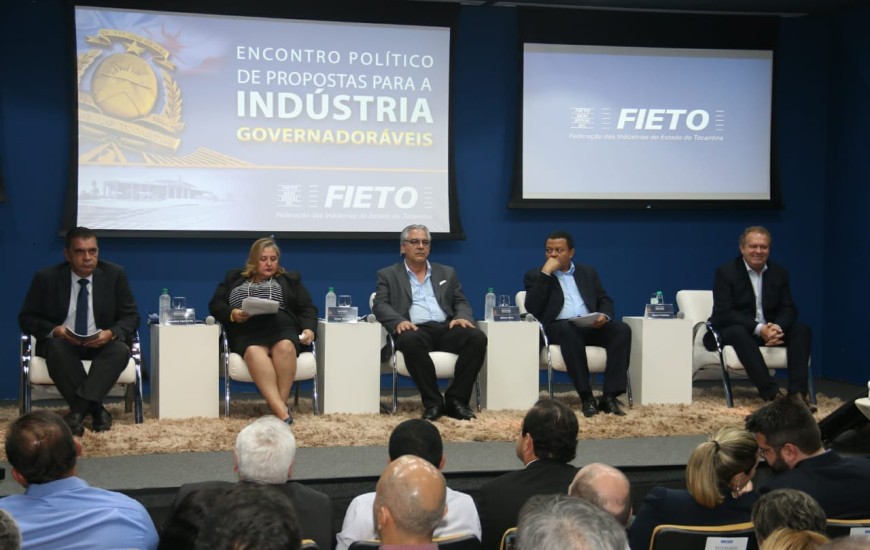 Encontro foi realizado na noite desta quinta-feira, 23