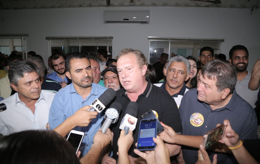 Após vitória, Carlesse fala à imprensa em Gurupi