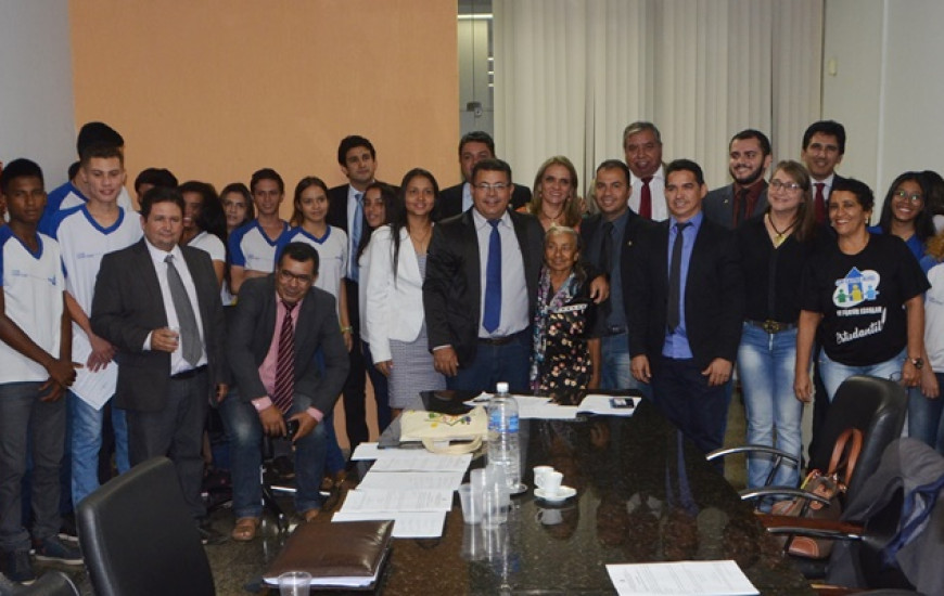 Estudantes vivenciaram a experiência de um dia na Câmara de Palmas