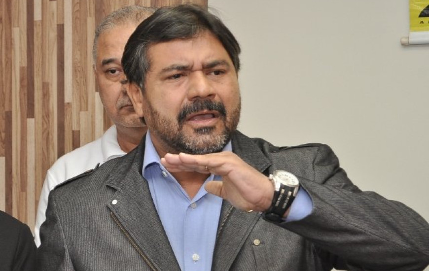 Aragão cobra explicações