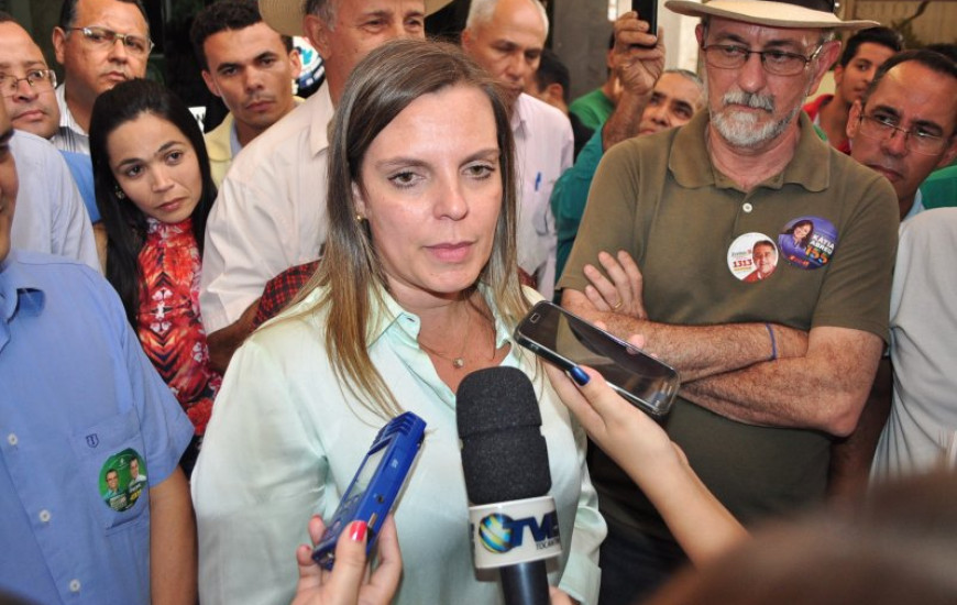 Cláudia e Donizeti no registro de candidatura