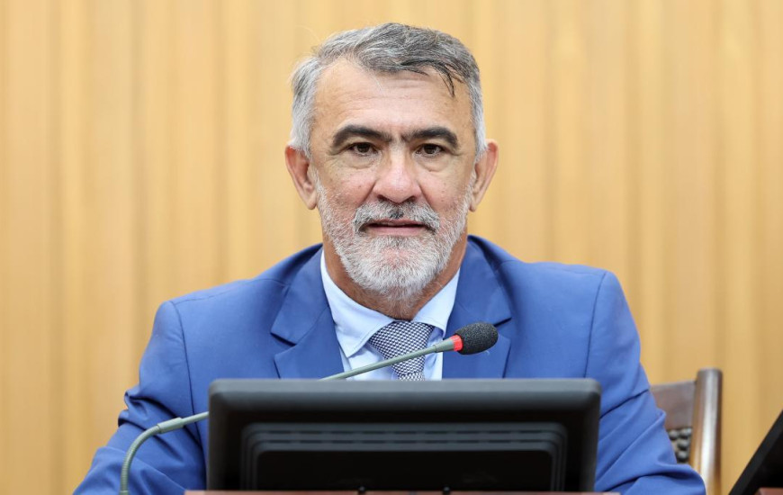 "Há necessidade dessa divergência", diz Cayres ao trocar Relublicanos por MDB 