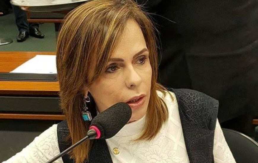 Dorinha garante pagamento de recursos do FNDE a municípios