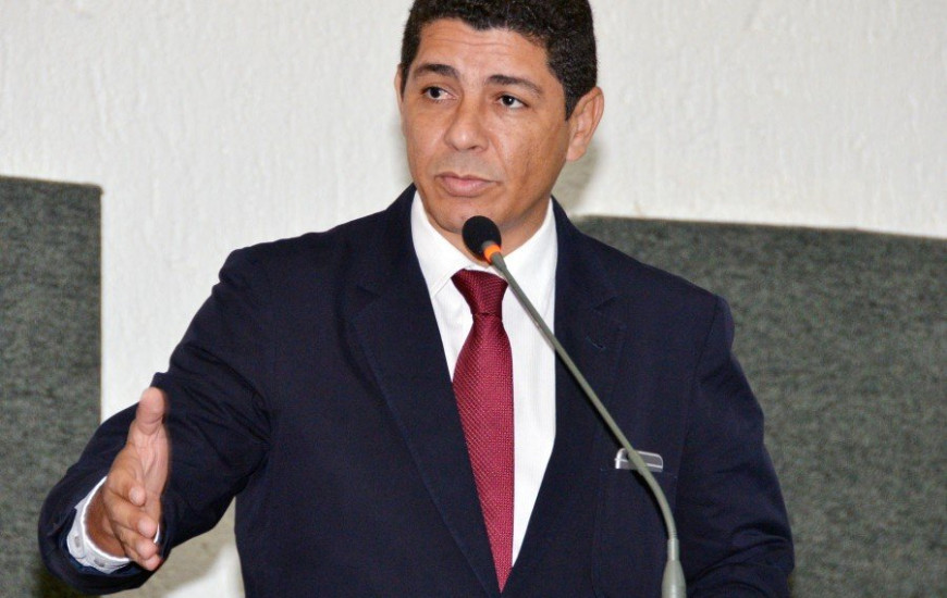 Valdemar Jr critica Ataídes