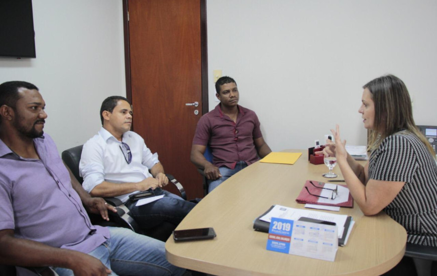 Reunião entre a deputada e os vereadores