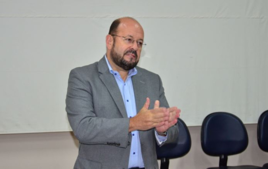 Cirurgias que já deveriam ter começado, aguardam decisão dos órgãos de controle