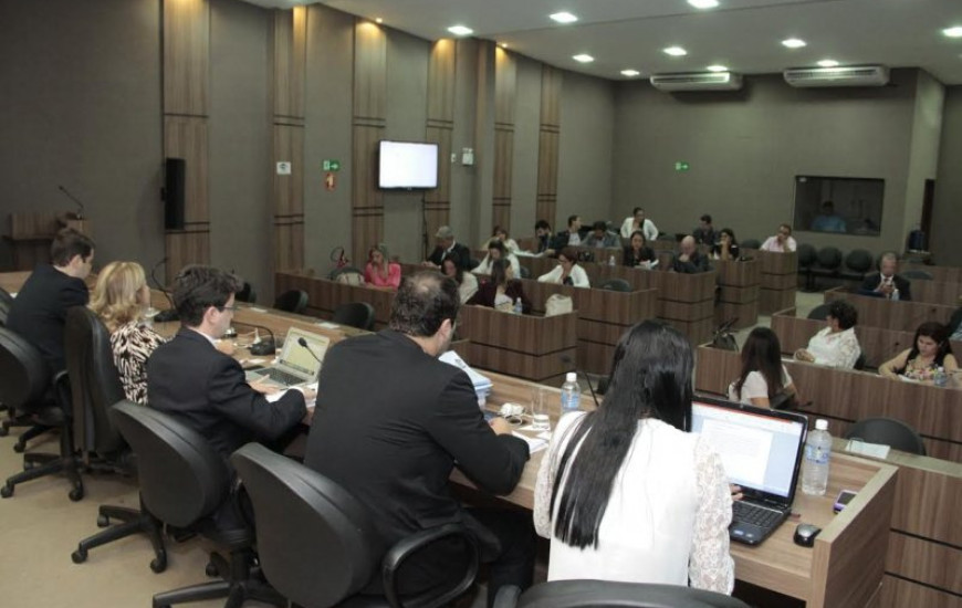 Redução da taxa de inscrição a novos advogados