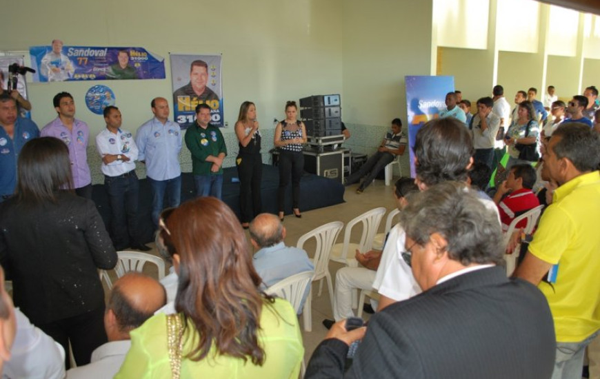 Luana se reúne com policiais civis
