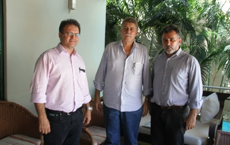 Senador recebe eleitos