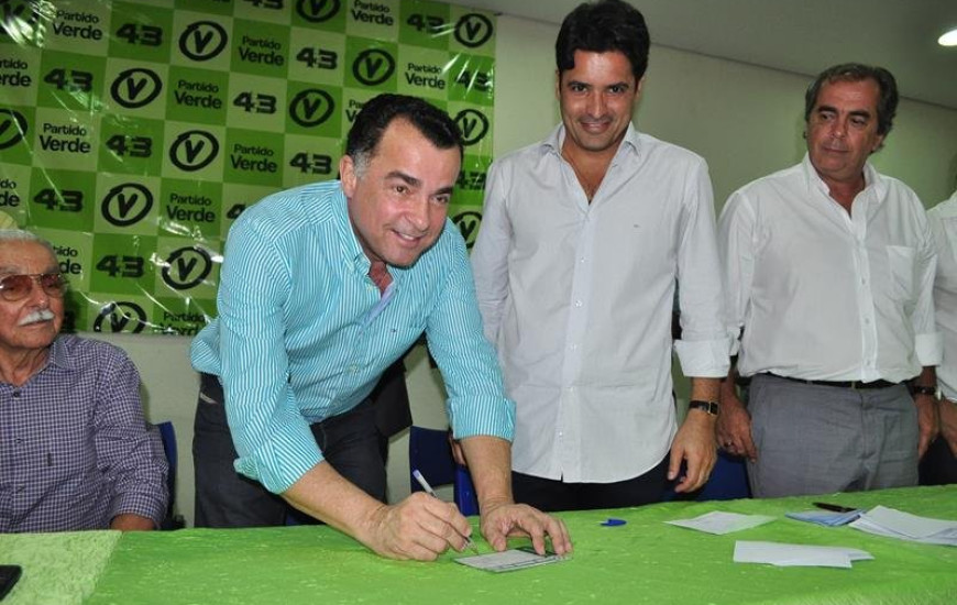 Freire Jr. assume vice-presidência do PV