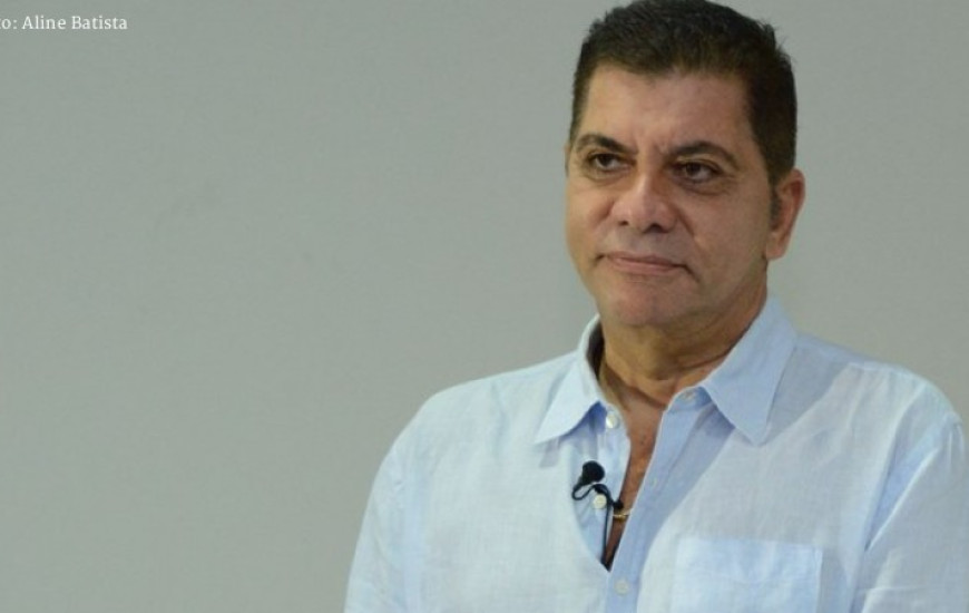 Amastha disparou "maldita velha política"