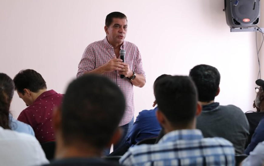 Ex-prefeito tece críticas sobre Miranda e Carlesse e comenta cenário da política