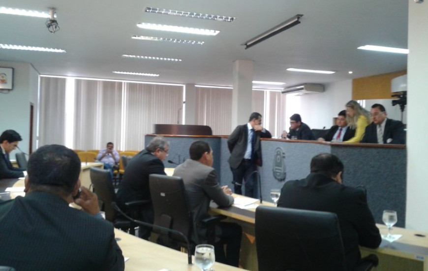 Vereadores falam sobre concurso da Câmara