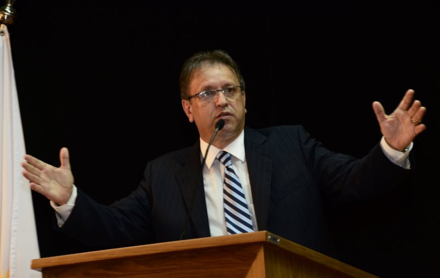 Governador exonera comissionados