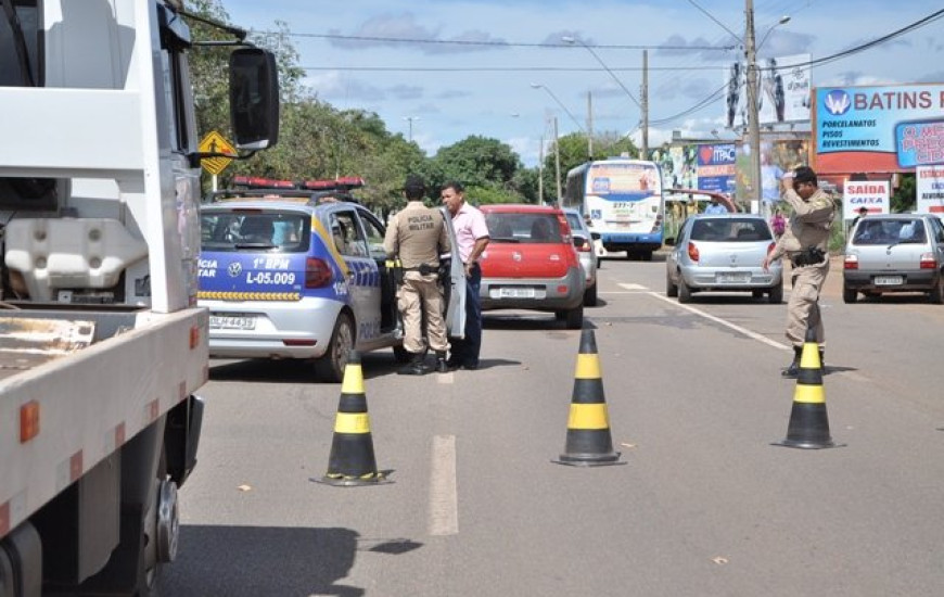 Acidente envolveu Fiat Uno: guincho é da FreeWay
