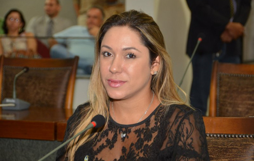 Luana defende pagamento em parcela única