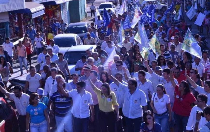 Marcelo Miranda em caminhada em Porto Nacional