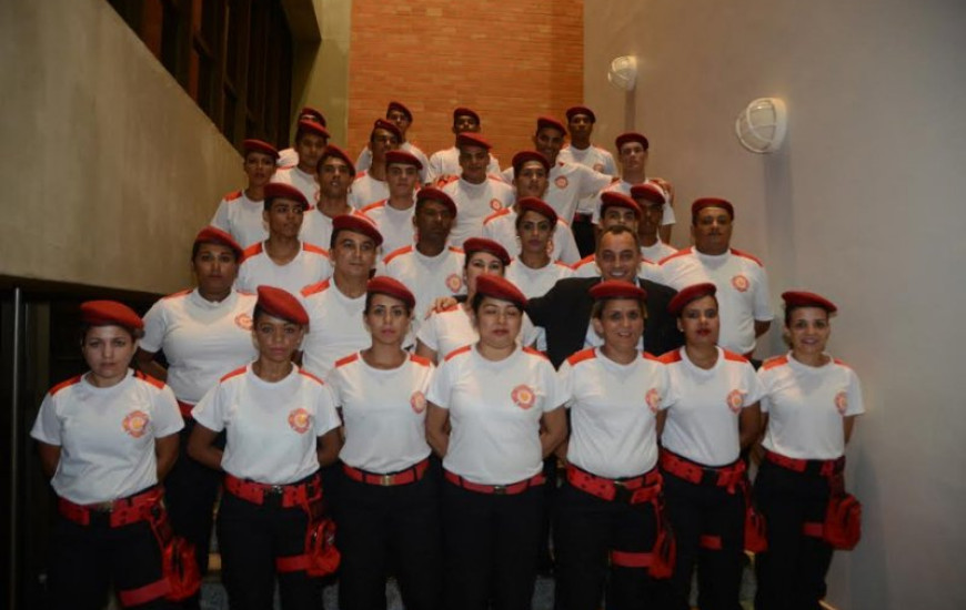 Vereador prestigia formatura