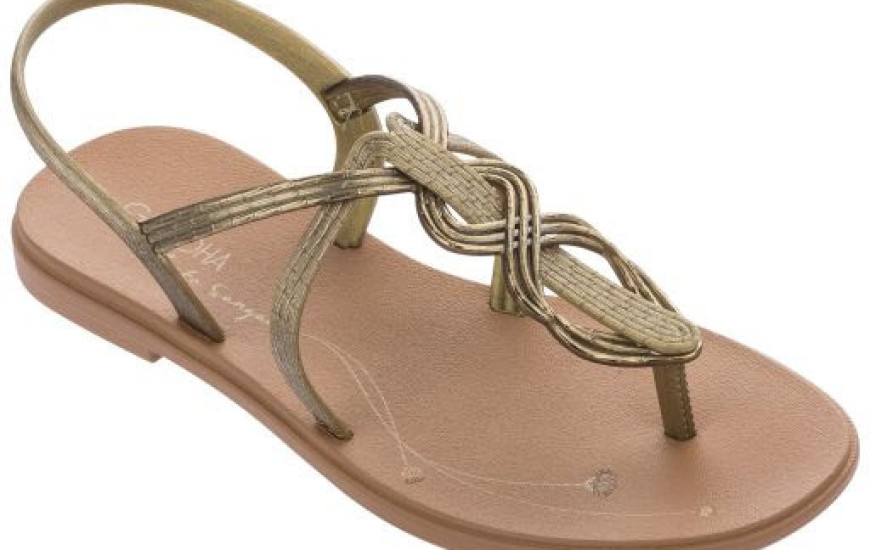 Modelos foram cocriados com as artesãs do Quilombo da Mumbuca, no Jalapão (TO).