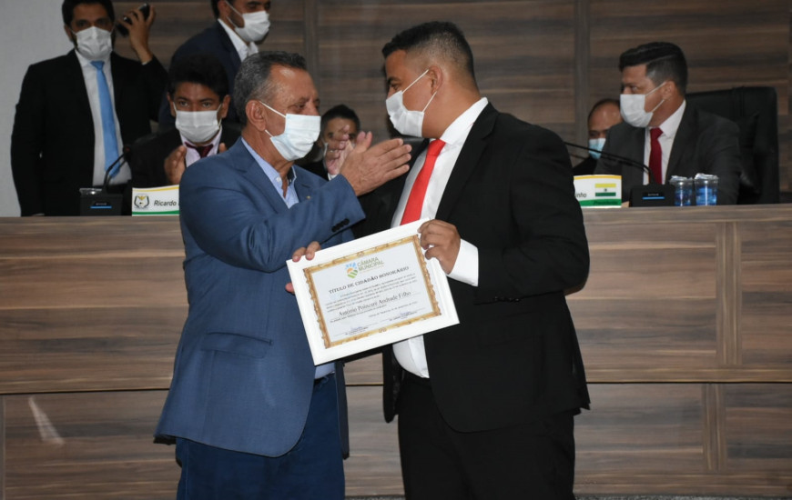 Antonio Andrade ao lado do presidente da Câmara, Leandro Coutinho 