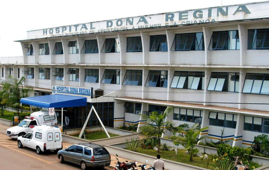 Hospital e Maternidade Dona Regina onde o bebê está internado na UTI aguardando