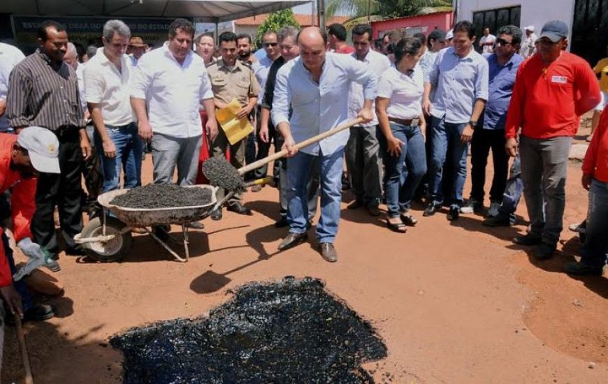 Sandoval autoriza obras em Miranorte