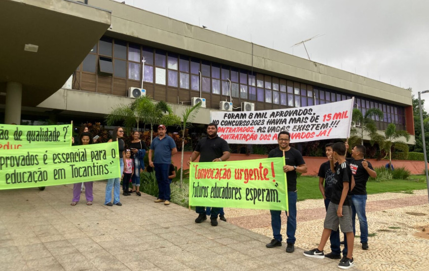 Em março, os aprovados fizeram manifestação em frente a Seduc