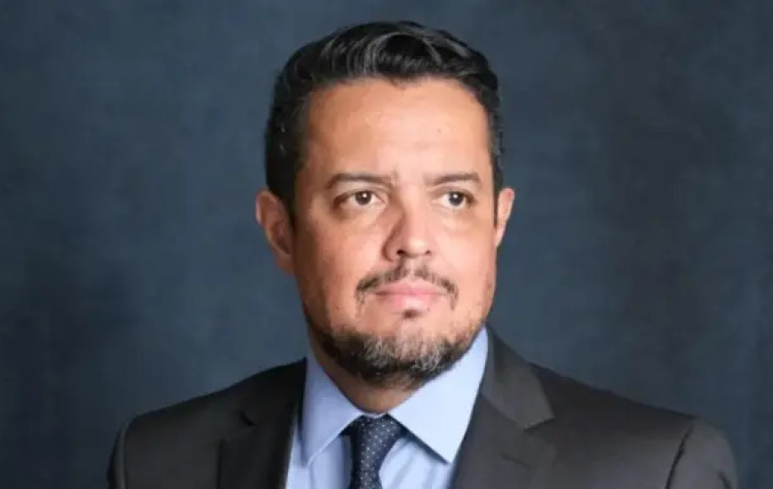 Júlio asume cargo na assessoria direta do prefeito Eduardo Siqueira (Podemos)