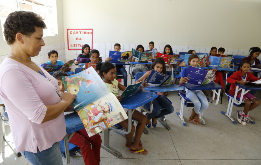 O curso é destinado a professores de língua portuguesa
