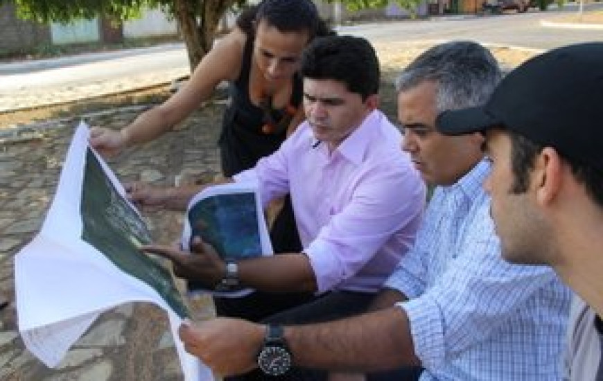 Negreiros tenta acelerar construções