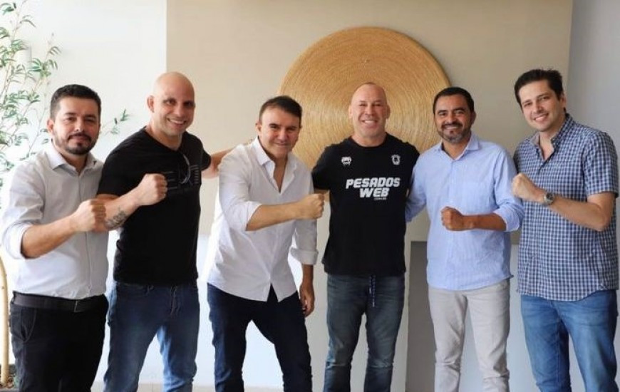 Eduardo ao lado de Wanderlei em uma de suas últimas aparições no Palácio