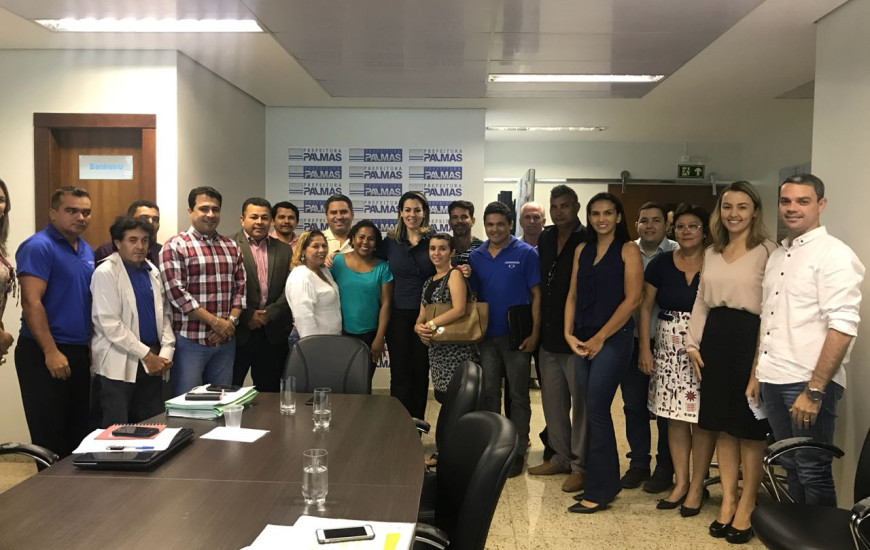 Encontro entra a prefeita, o presidente da câmara e as associações de moradores