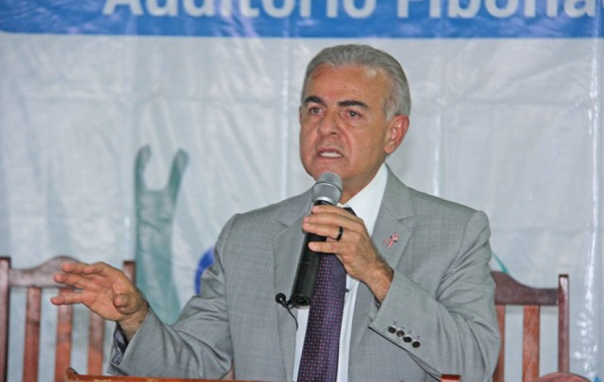 Deputado Paulo Mourão ministra palestra