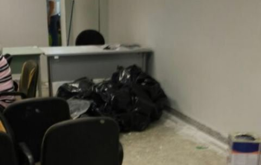 Usuários denunciaram caos na Secretaria