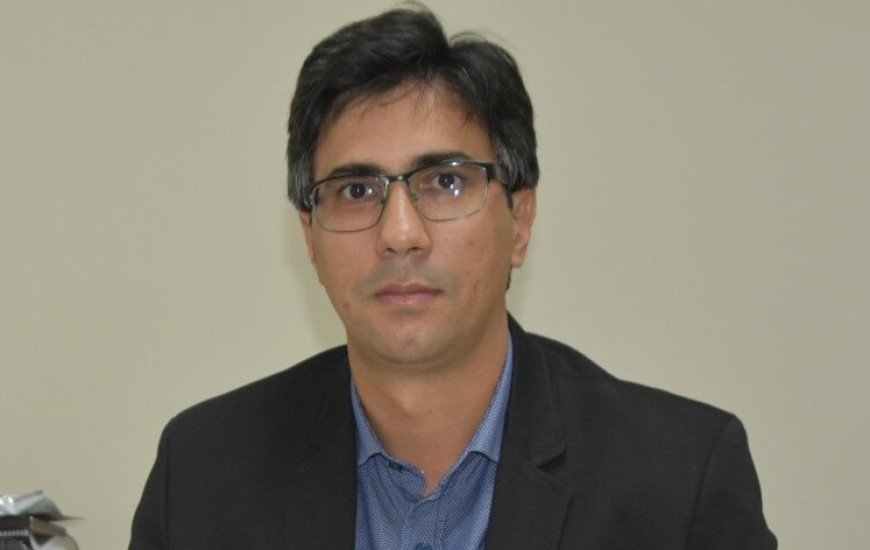 Afonso Piva de Santana, secretário de Estado da Saúde.