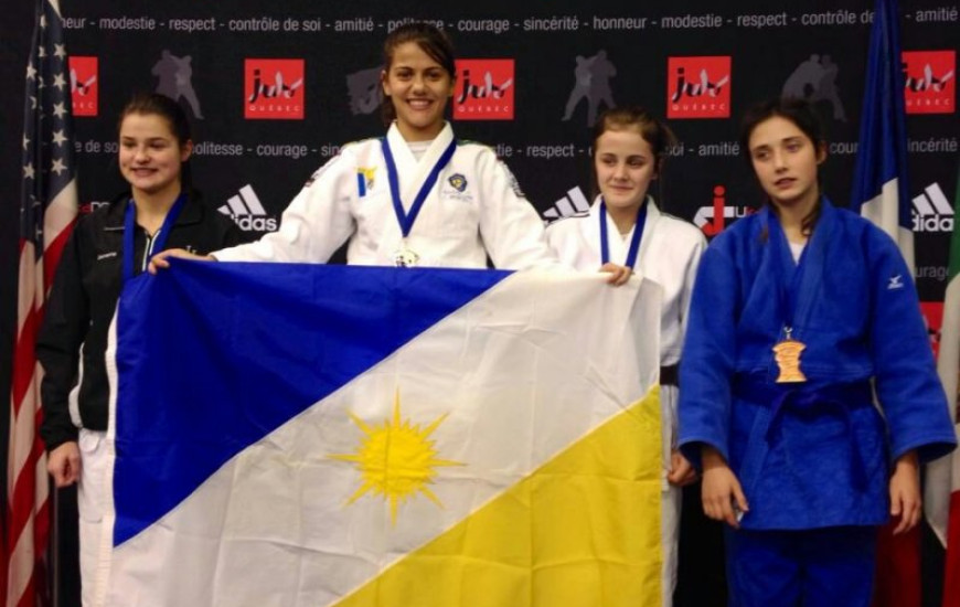Judoca Luana Cândido