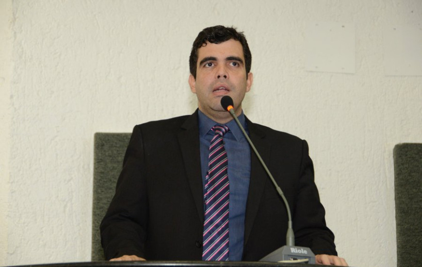 Deputado Ricardo Ayres
