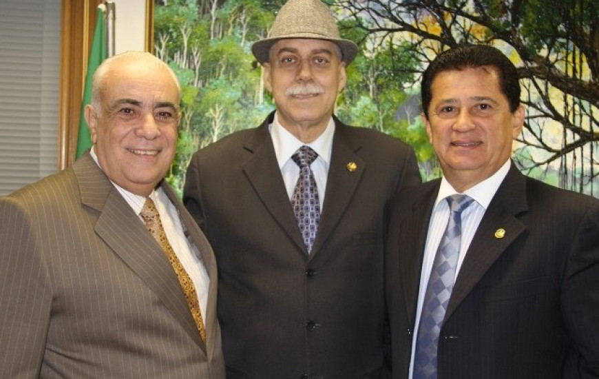 João com os senadores Rodrigues e Nascimento