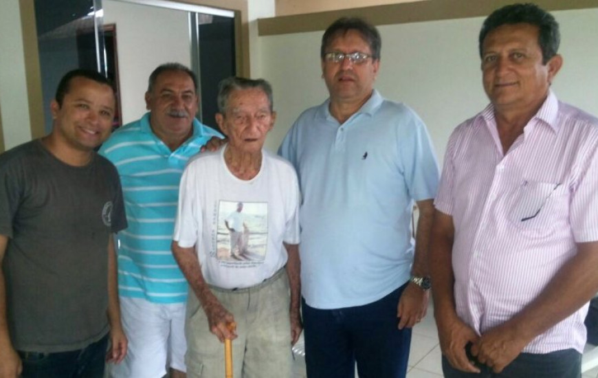 Miranda prestigiou centenário de Seu Maroco