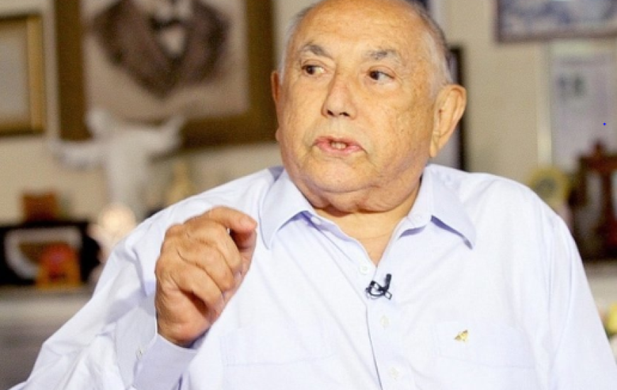 Siqueira Campos confirmou desistência da candidatura ao Senado Federal