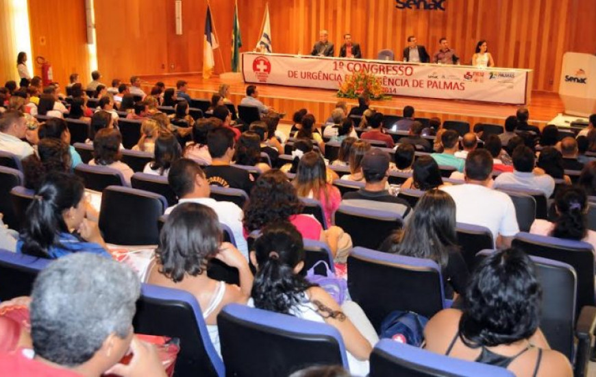 Centenas de profissionais da Saúde participam