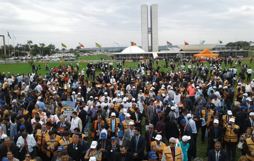 Prefeitos de todo o país fizeram protesto em Brasília