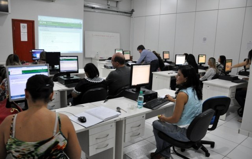 Treinamento de servidores