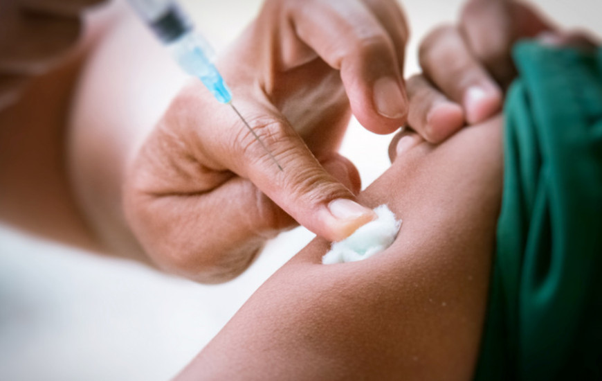 Vacinação é uma das formas de prevenir a doença