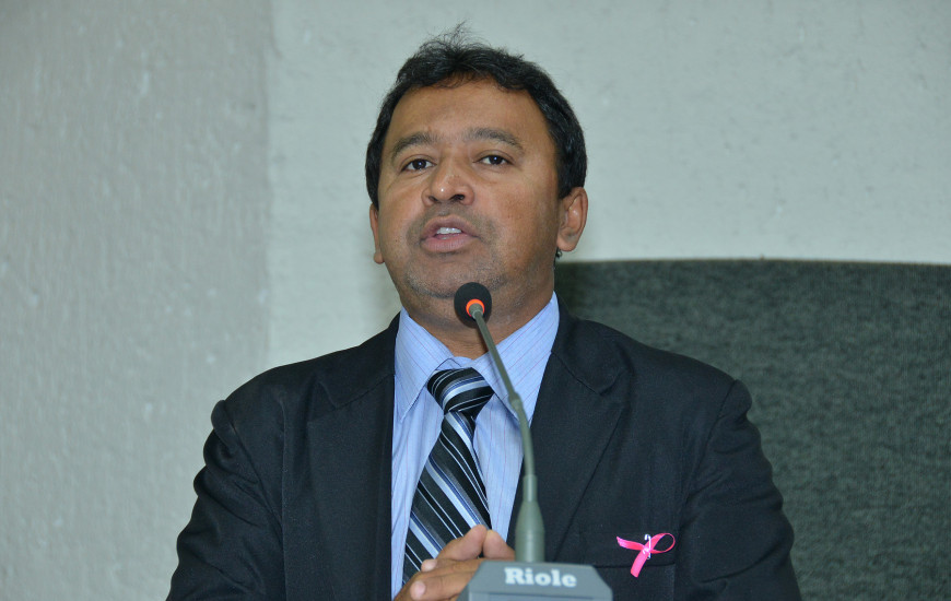 Cobrança foi feita na sessão matutina desta quarta-feira, 17