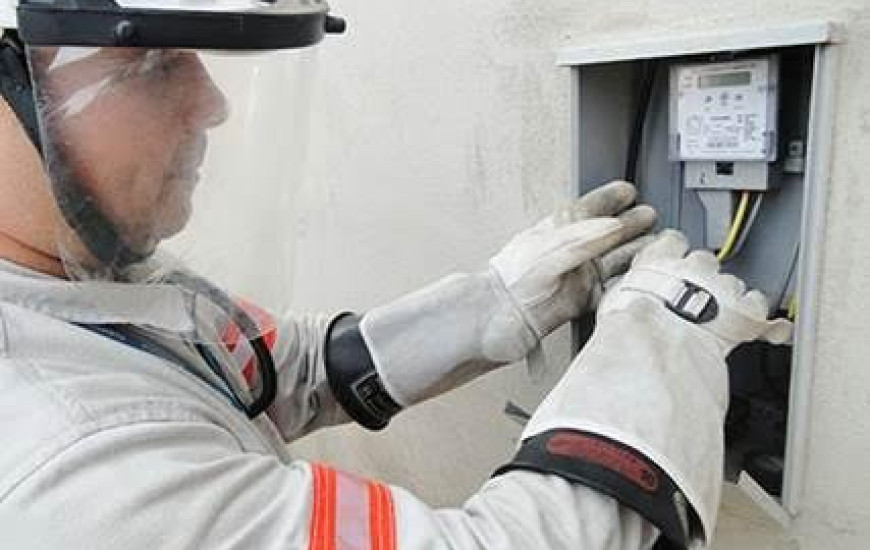 Técnicos monitoram suspeitas de fraude