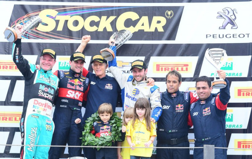 Fraga conquista título na Stock Car