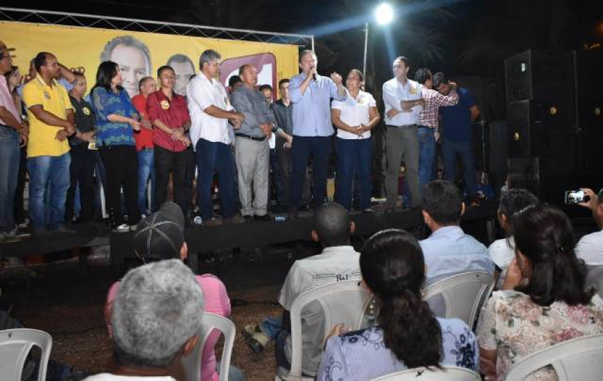 Carlesse em grande reunião em Miranorte